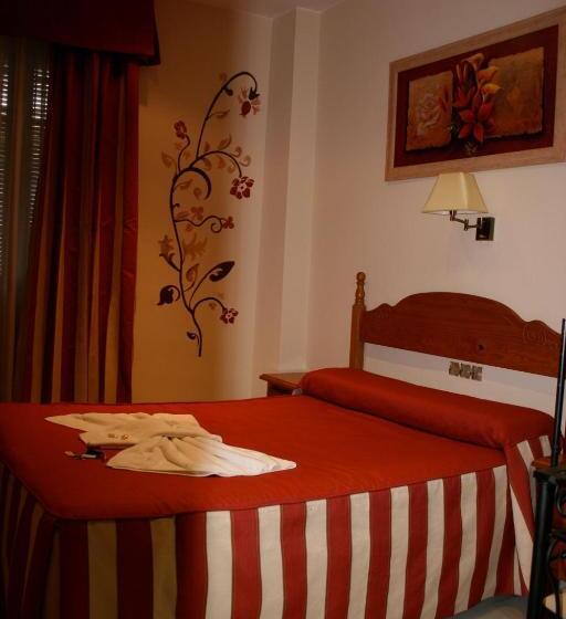 اتاق استاندارد یک نفره, Hostal La Fuente
