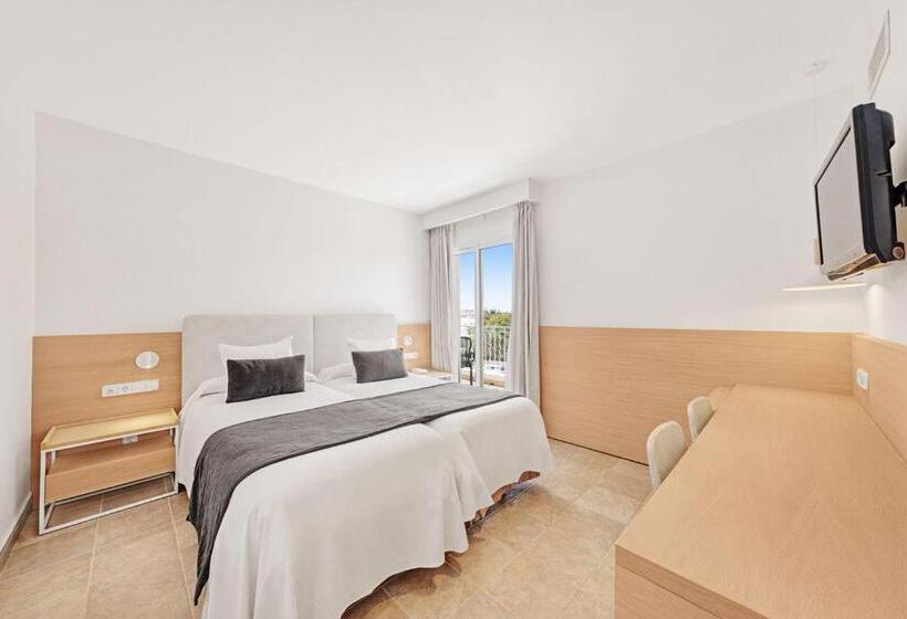 Quarto Estandar, Villa Chiquita   Adults Only   Over 12