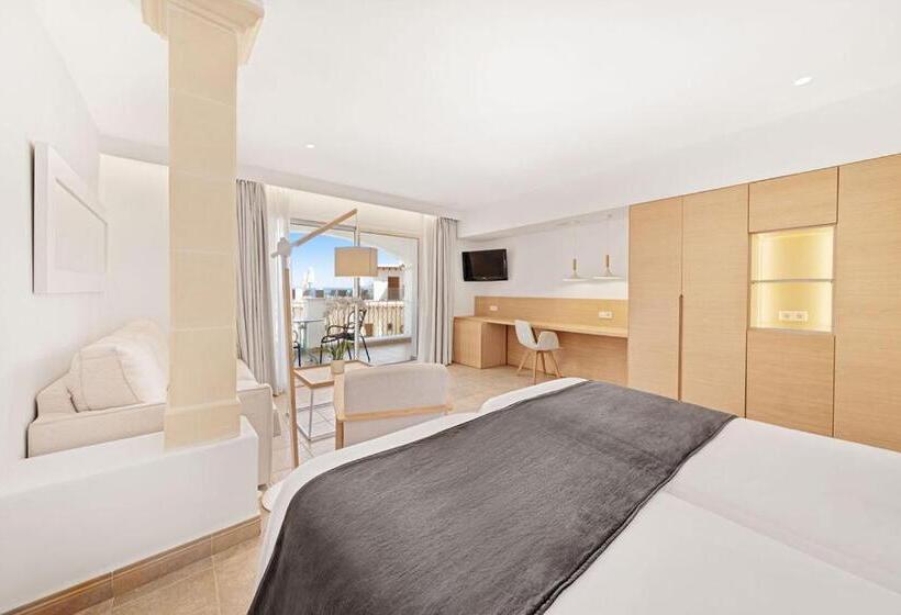 Полулюкс с Балконом, Villa Chiquita   Adults Only   Over 12
