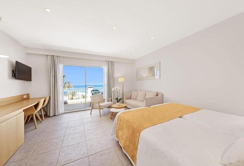 Полулюкс Вид на Море, Villa Chiquita   Adults Only   Over 12