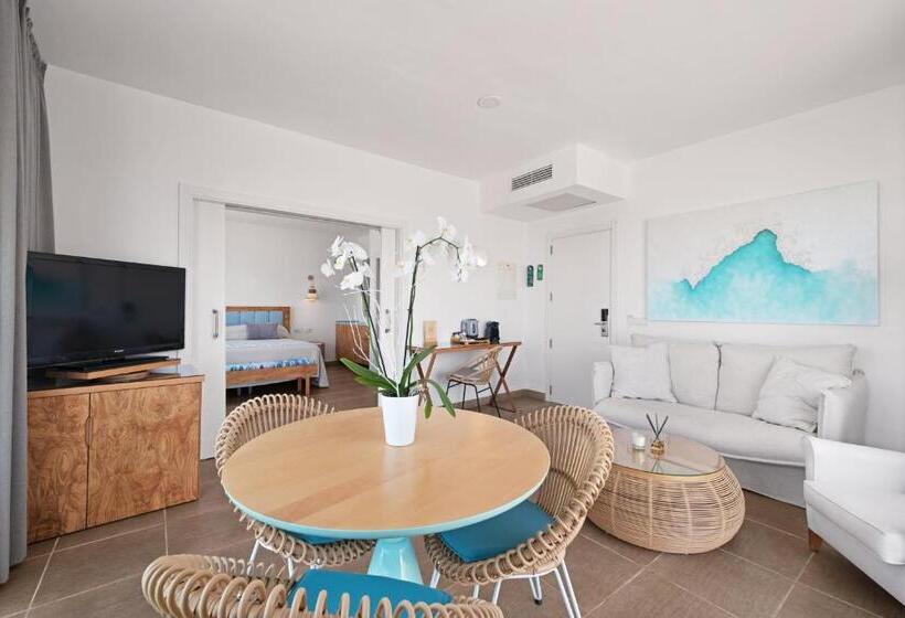 Люкс Вид на Море, Villa Chiquita   Adults Only   Over 12