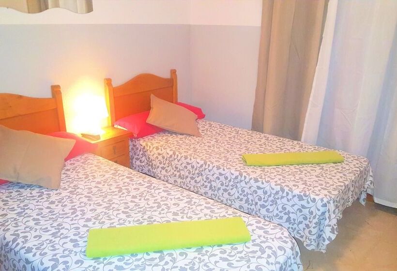 Номер Стандарт Совместная Ванная, Hostal El Peine