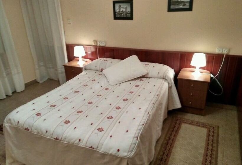 Номер Стандарт, Hostal Mayo