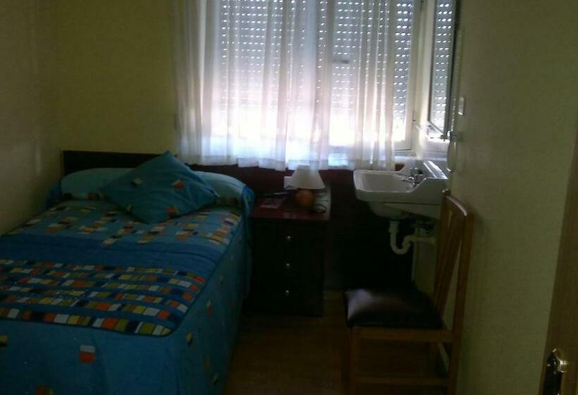 스탠다드 싱글 룸 공동욕실, Hostal Residencia Delfin
