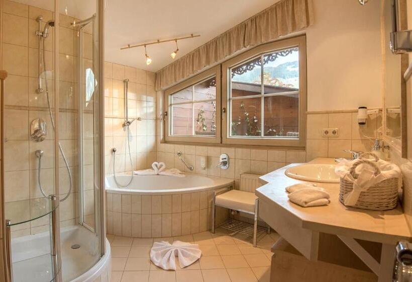 テラス付きスタンダードルーム, Romantik Hotel Alpenblick Ferienschlössl
