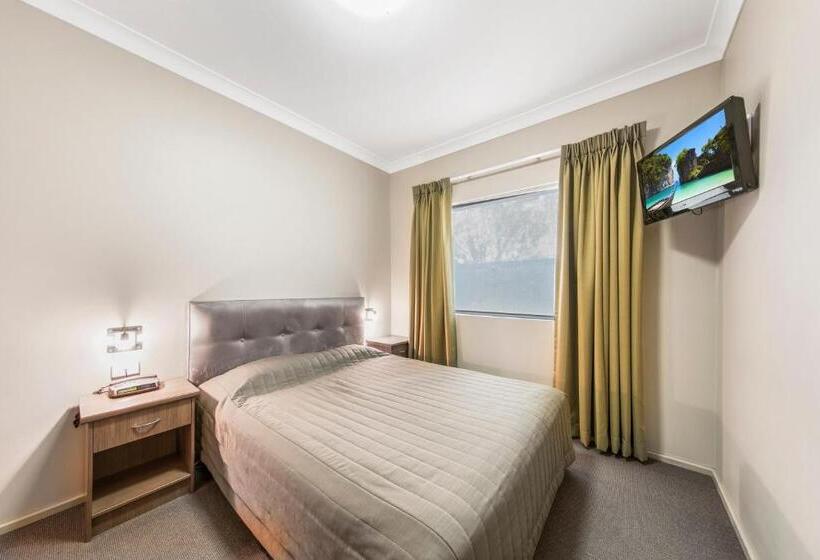 标准间, Cessnock Motel