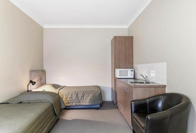 Quarto Familiar, Cessnock Motel