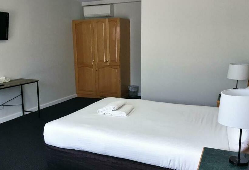 스탠다드 룸, Hilton Beachfront Motel