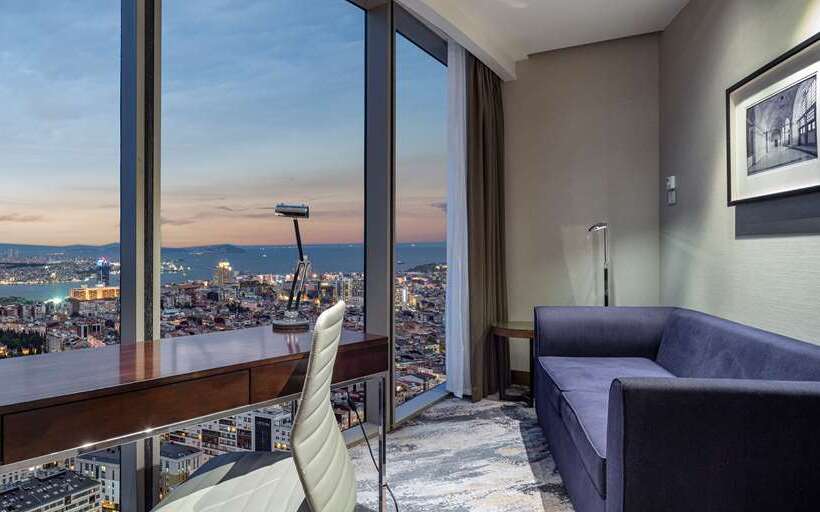 스탠다드 룸 킹사이즈 침대, Hilton Cairns
