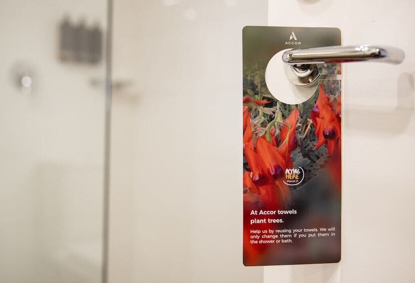 Полулюкс, Mercure Sydney Parramatta