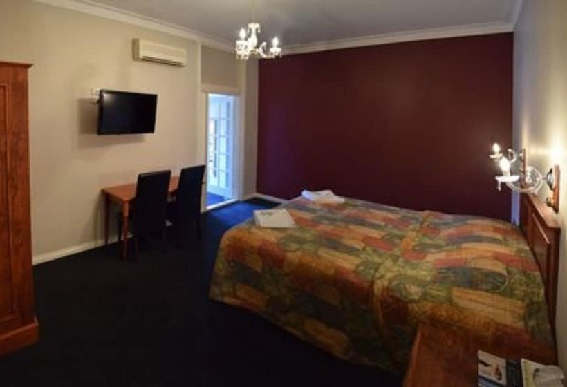 스탠다드 발코니 룸, The Palace Hotel Kalgoorlie