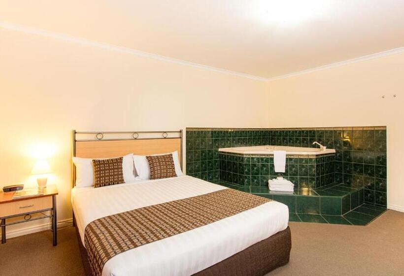 غرفة قياسية مزوَّدة بجاكوزي, Mildura Inlander Resort