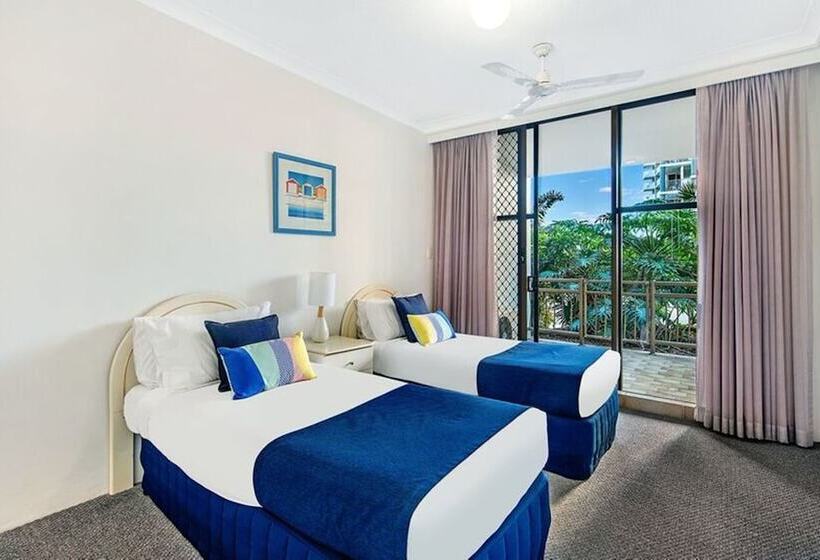 Апартаменты 2 спальни Вид на Бассейн, Ultiqa Beach Haven On Broadbeach