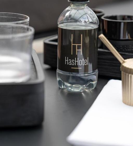 اتاق پنت هاوس, Hassotel