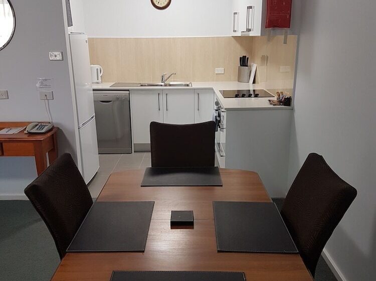 דירת שני חדרים, Mid City Motor Inn Singleton