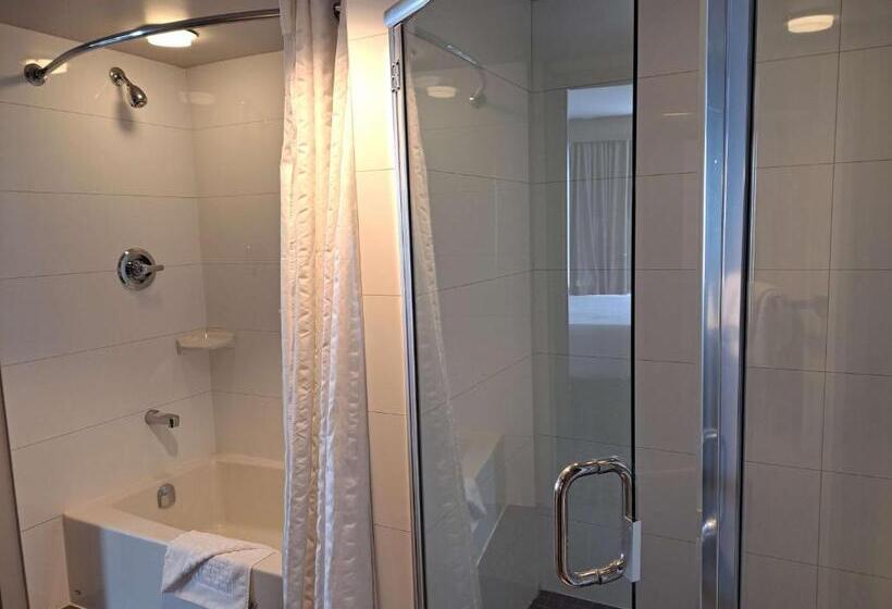 سوئیت با تخت بزرگ, Best Western Plus Vancouver Airport