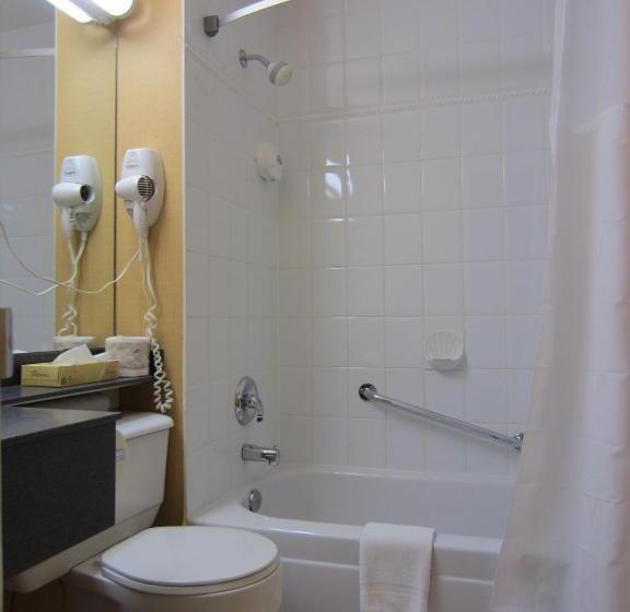 スタンダードルーム, Days Inn By Wyndham Vancouver Downtown