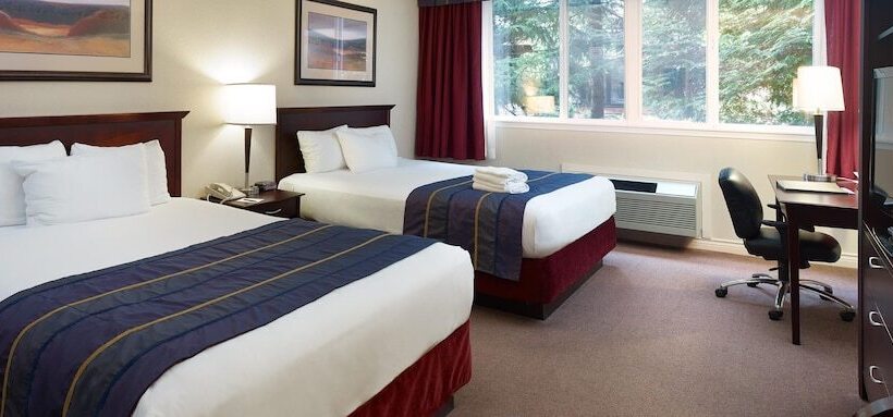 스탠다드 룸 더블 침대 2개, Harrison Hot Springs Resort & Spa