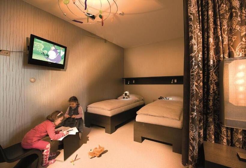 Family Suite, Märchen