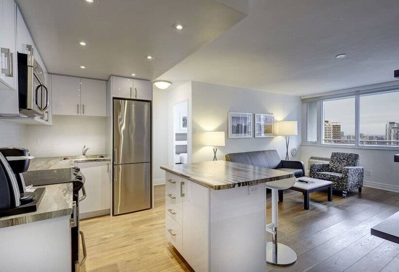 סוויטה דלוקס, Town Inn Suites