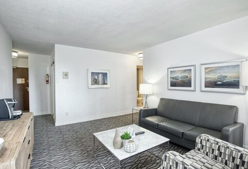 סוויטה, Town Inn Suites