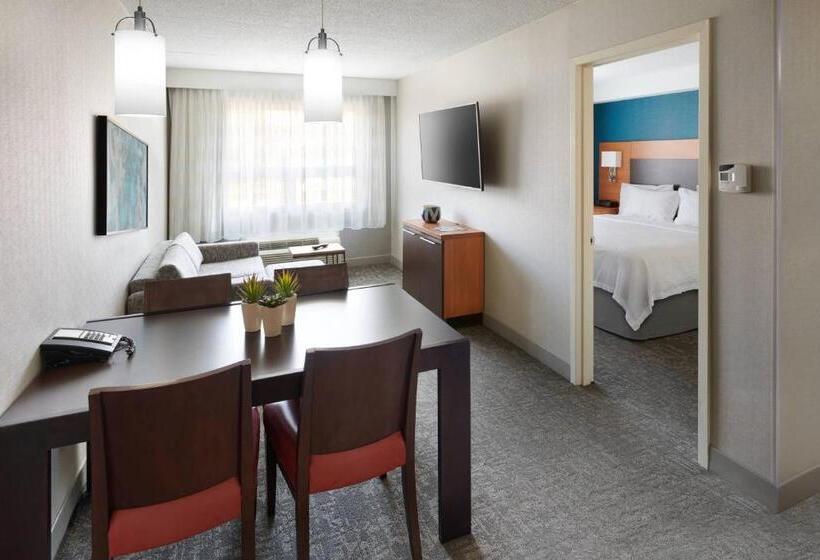 Люкс 2 Спальни, Towneplace Suites By Marriott Mississaugaairport Corporate Centre