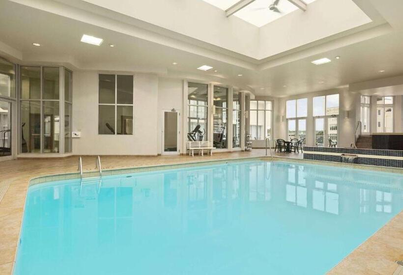 スタンダードシティビュールーム, Travelodge By Wyndham Niagara Falls Fallsview