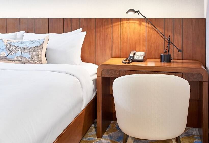 ２ダブルベッドのスタンダードルーム, Metropolitan Hotel Vancouver