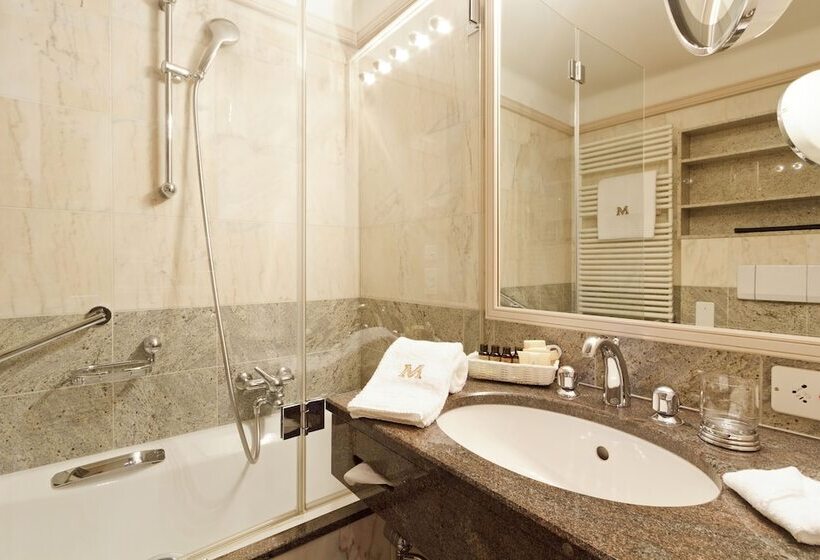 标准单人间, Art Boutique Hotel Monopol