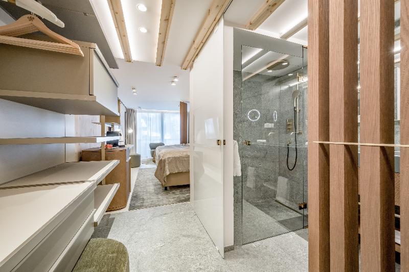 Номер Deluxe, Relais & Châteaux Chasa Montana