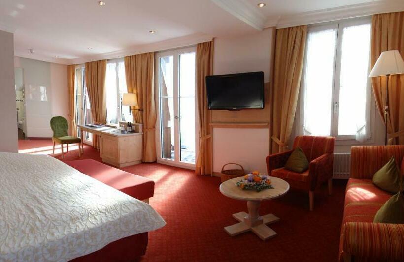 Полулюкс с Видом, Romantik Hotel Schweizerhof