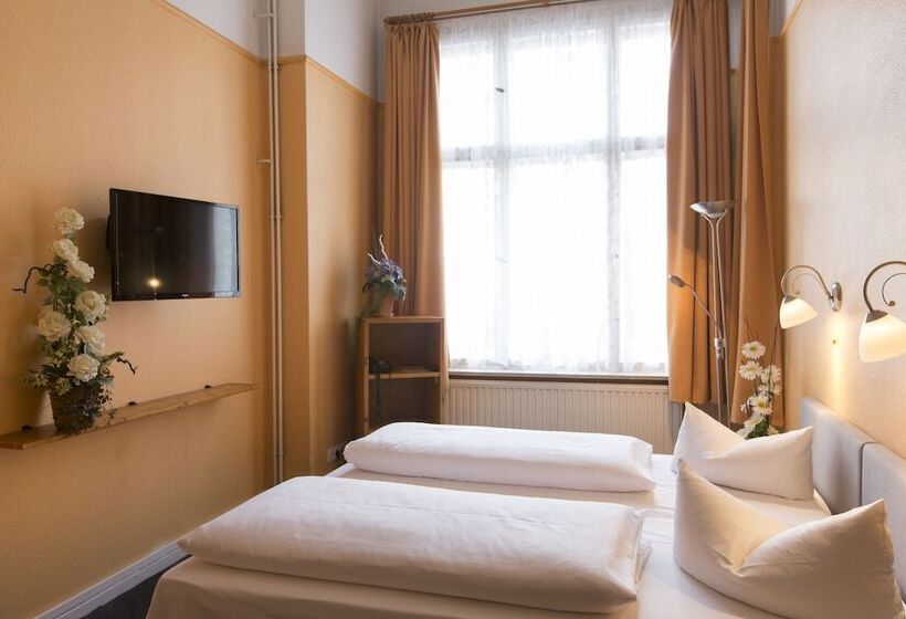 اتاق استاندارد, Am Hermannplatz