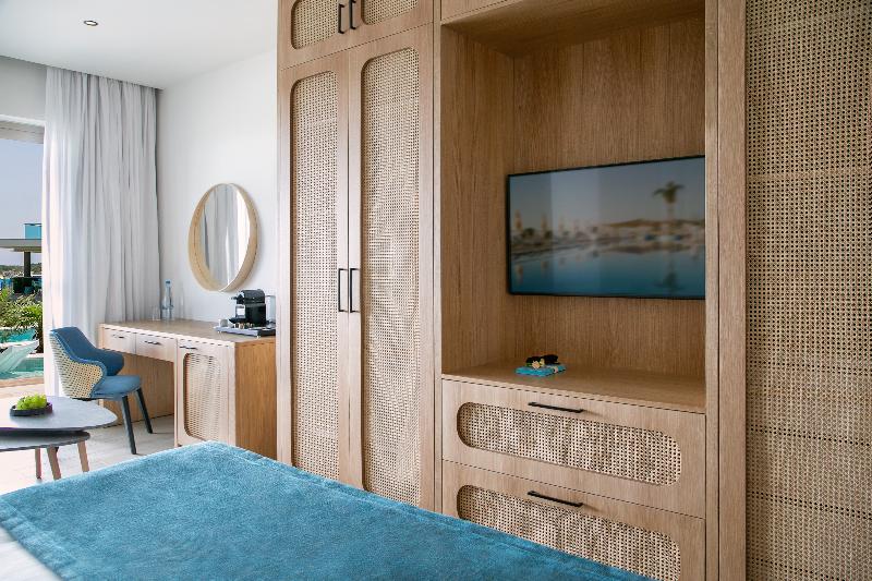 Полулюкс Вид на Море, Asterias Beach