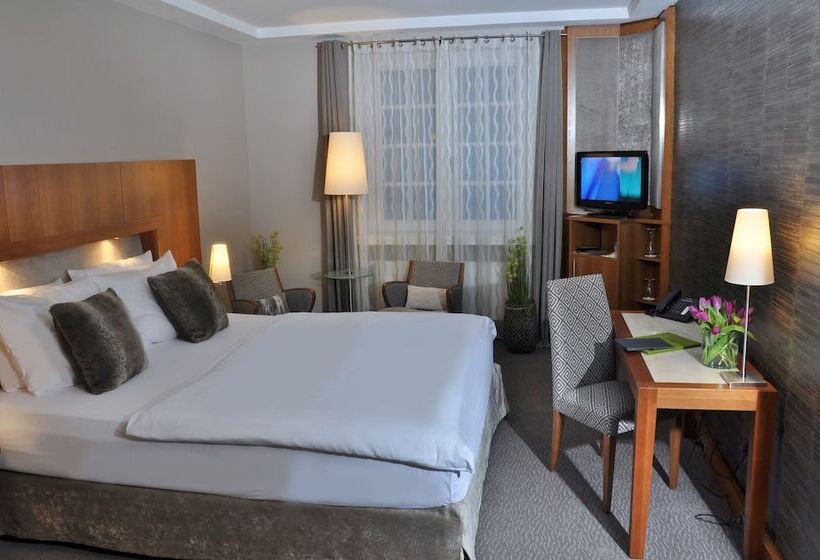 Quarto Estandar, Eggers Hamburg