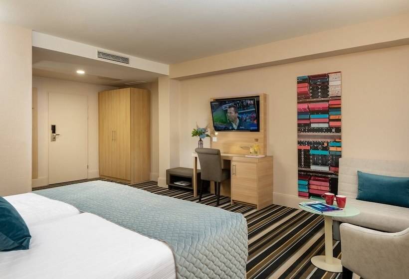 Трехместный Номер Комфорт, Leonardo Hotel Hamburg Elbbrücken