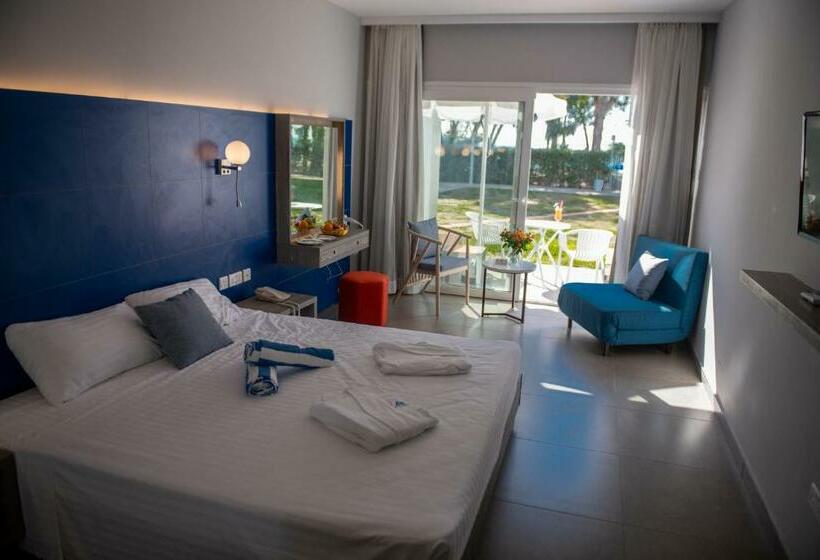 Triple Room Sea View, Park Beach
