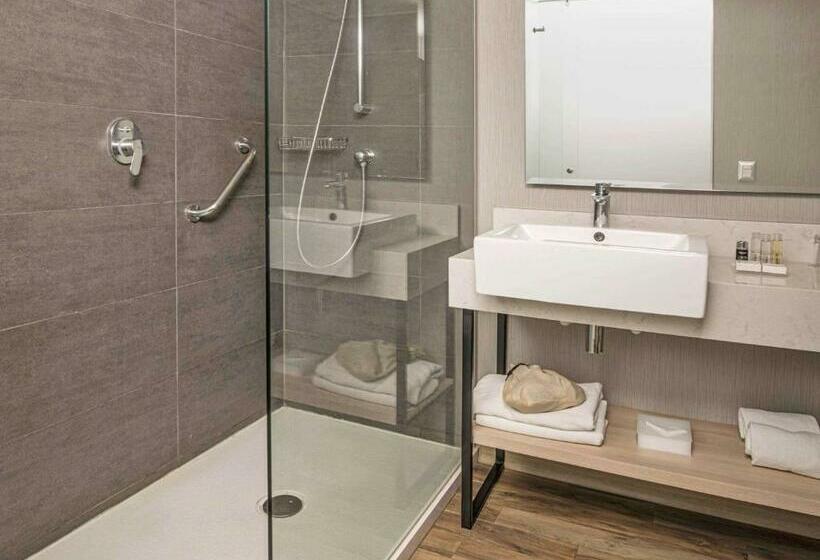 اتاق لوکس با چشم‌انداز شهر, Pullman Vina Del Mar San Martín