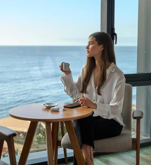 اتاق لوکس با چشم‌انداز دریا, Pullman Vina Del Mar San Martín