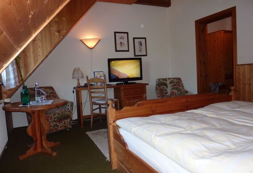 Номер Стандарт, Akzent Hotel Zur Wasserburg   Hotel Garni Bed & Breakfast