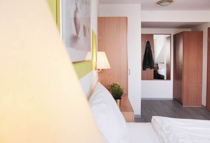 Номер Стандарт Трехместный, Bp24 Hotel Aachen