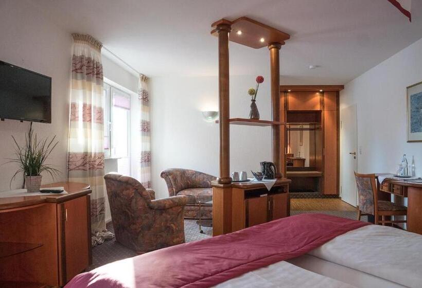 Suíte Júnior, Chalet