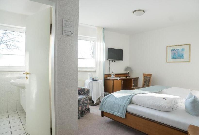 Quarto Estandar, Chalet