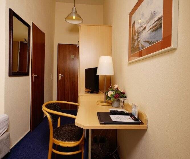 اتاق استاندارد یک نفره, Rabes Hotel Kiel Am Hauptbahnhof