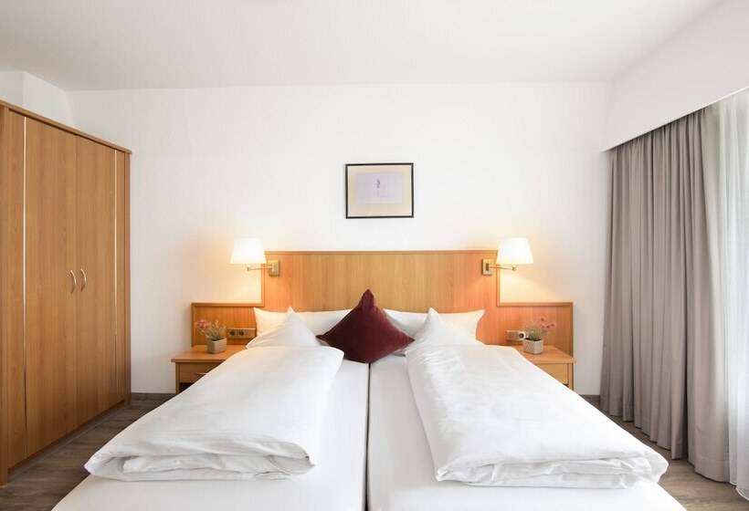 Номер Комфорт, Best Western Queens Hotel Pforzheim Niefern