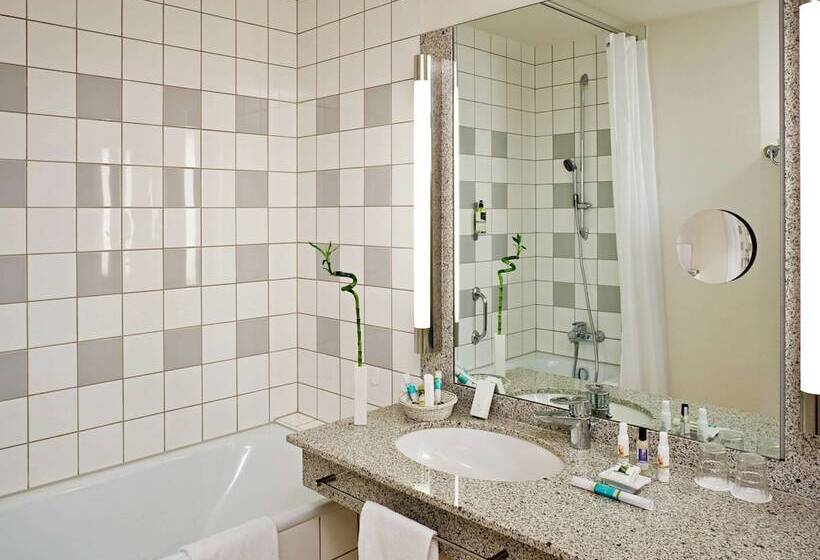Номер Стандарт, Mercure Hotel Am Messeplatz Offenburg