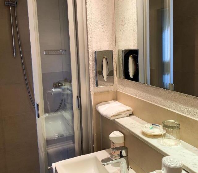 اتاق استاندارد یک نفره, City Hotel Ost Am Kö