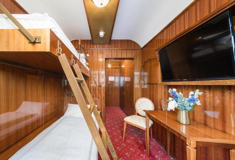 Номер Economy, Du Train