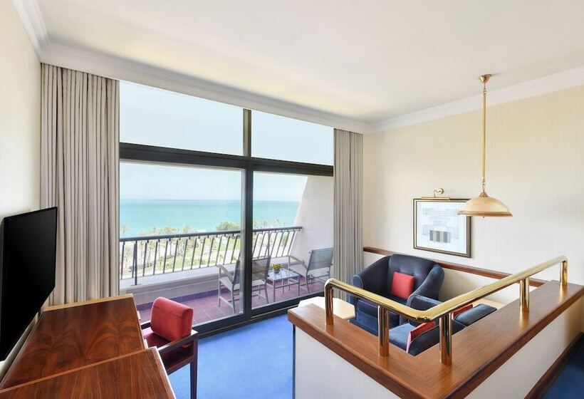 اتاق لوکس با چشم‌انداز دریا, Sheraton Grand Doha Resort & Convention