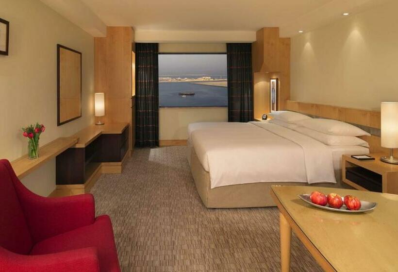 اتاق استاندارد با تخت بزرگ, Hyatt Regency Dubai   Corniche