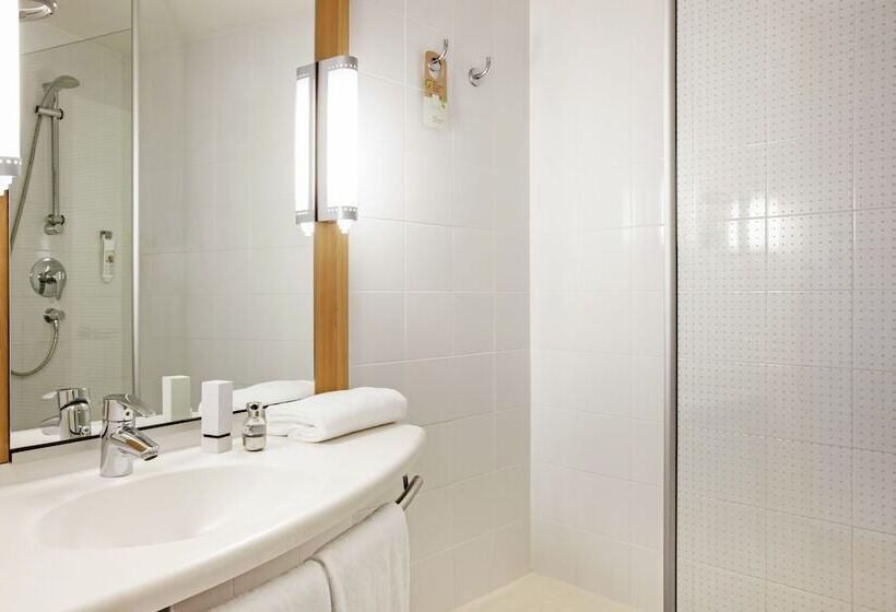 Номер Superior, Ibis Paris Rueilmalmaison